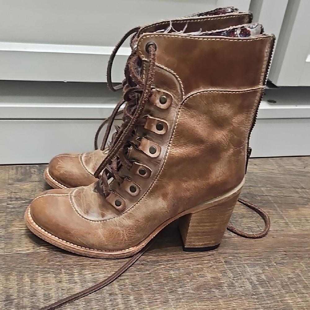 Freebird Tan Leather Lace-Up Boots